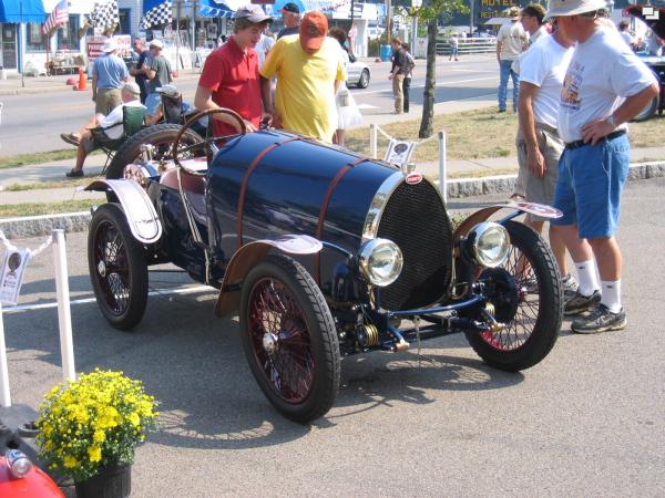 Bugatti at WGI 2.jpg